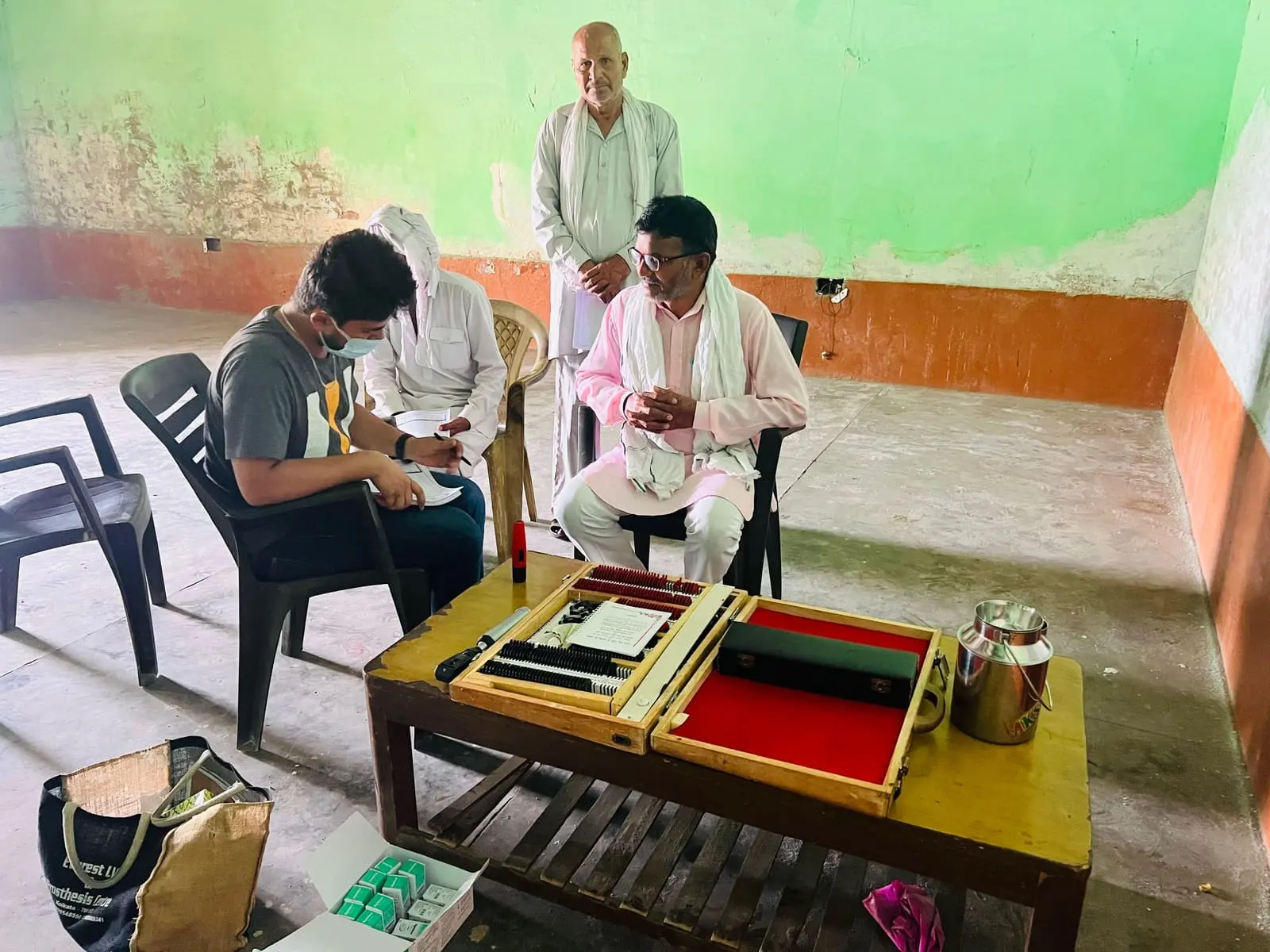 Dr Satinder Eye Care community eye camp 4